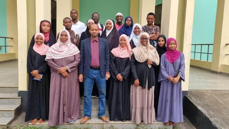Preparing Tanzanian Students for Multi-Competence-Based Learning (MCL) with a Pre-Workshop